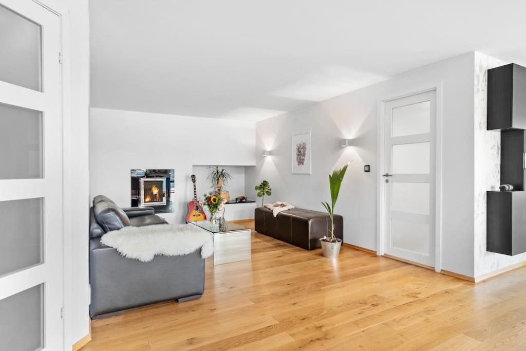 Penthouse Leilighet 200 Kvm Vakker Sjoutsikt. Apartamento Bergen Exterior foto